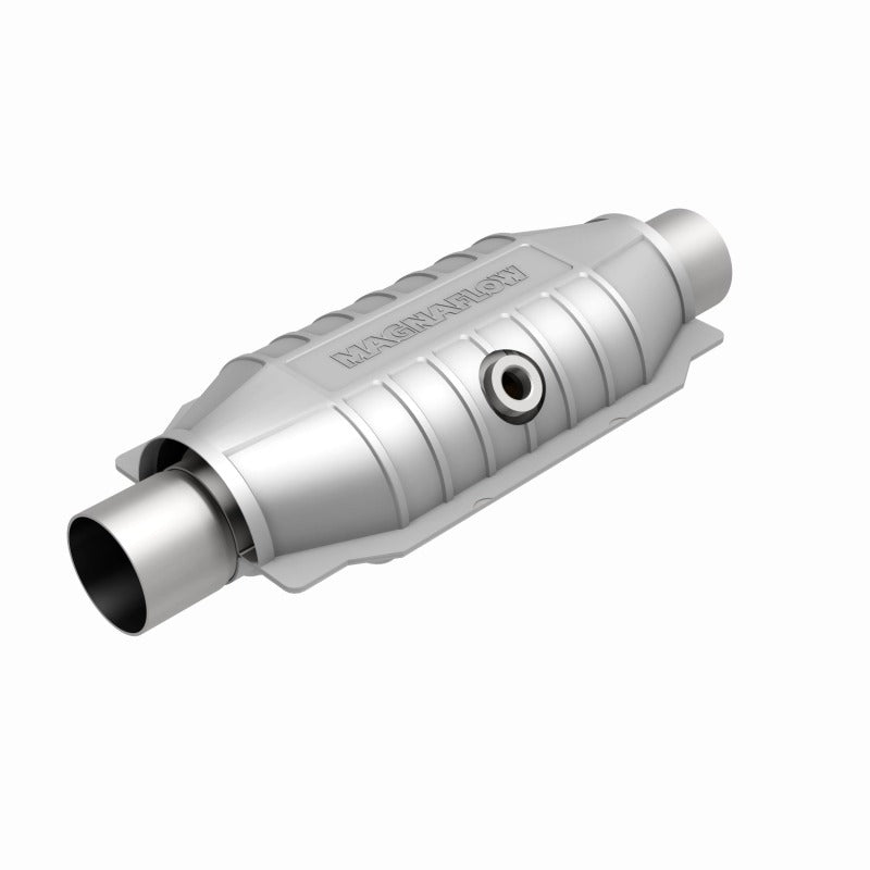 MagnaFlow Universal Catalytic Converter 2.25 inch Midbed O2 Rear CA