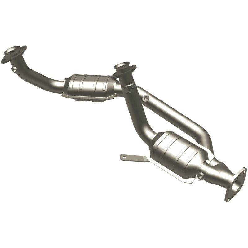 MagnaFlow Direct Fit Catalytic Converter 96-99 Taurus 3.0L