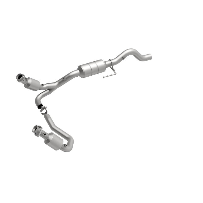 MagnaFlow Direct Fit Catalytic Converter 00-03 Durango 4WD 5.9L