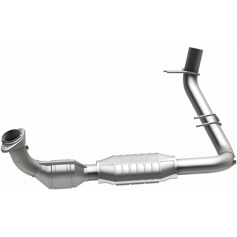 MagnaFlow Direct Fit Catalytic Converter 97-98 Ford Trucks 5.4L