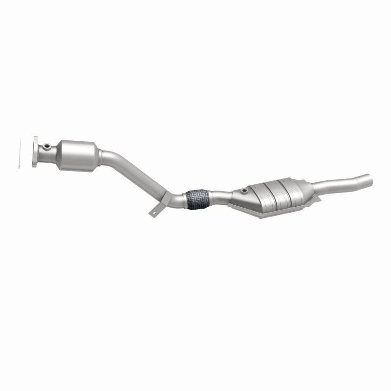 MagnaFlow Direct Fit Catalytic Converter 03 Volkswagen Passat 2.8L