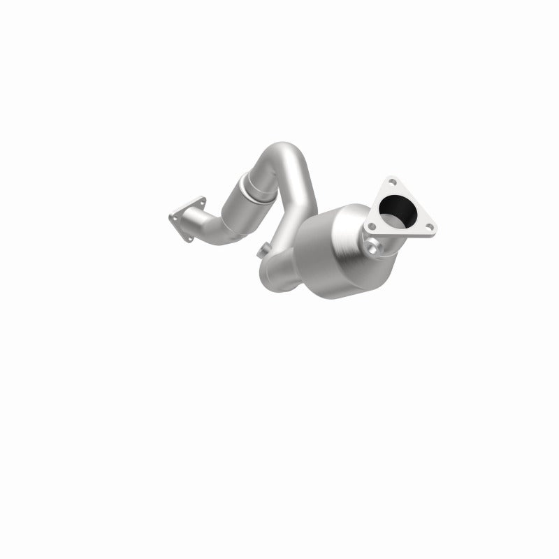 MagnaFlow Direct Fit Catalytic Converter 07 VW Touareg 3.6L Front close
