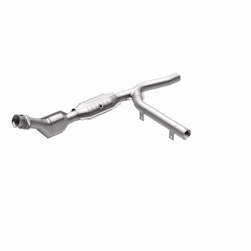 MagnaFlow Direct Fit Catalytic Converter 01-04 Ford F-150 4.2L 2wd