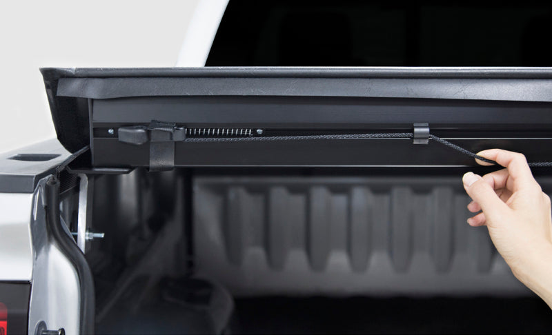 Access Lorado 2024 Toyota Tacoma 5ft Bed Lorado Roll-Up Bed Cover