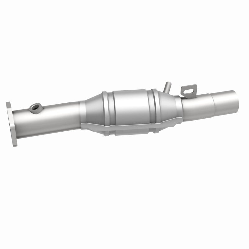 MagnaFlow Direct Fit Catalytic Converter 95 Volkswagen Golf 2.8L