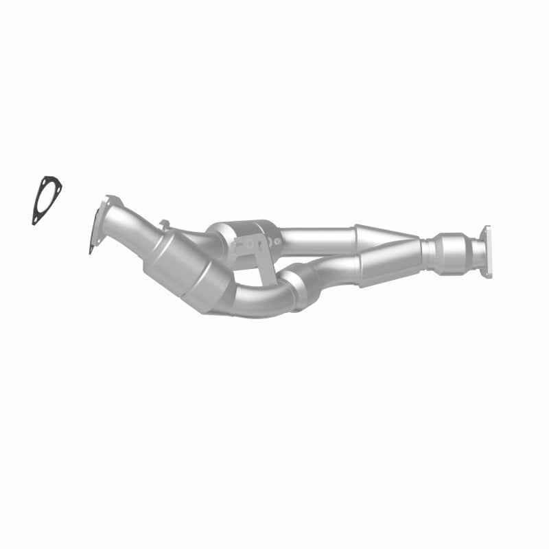 MagnaFlow Direct Fit Catalytic Converter 04-06 VW Touareg 3.2L