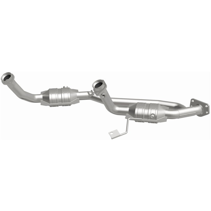 MagnaFlow Direct Fit Catalytic Converter 04 Ford Freestar 3.9L