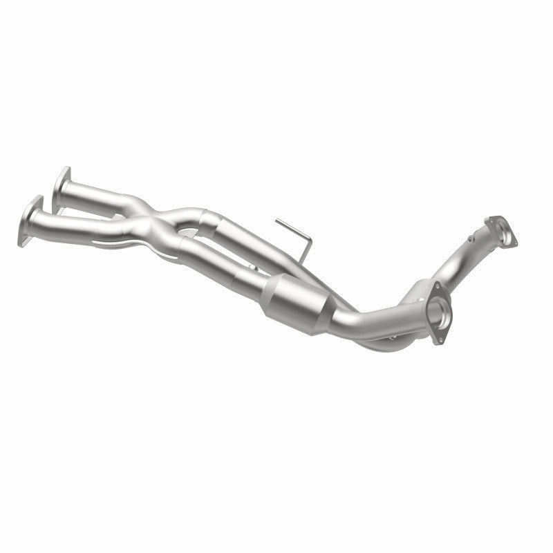 MagnaFlow Direct Fit Catalytic Converter 06-10 Jeep Grand Cherokee 6.1L