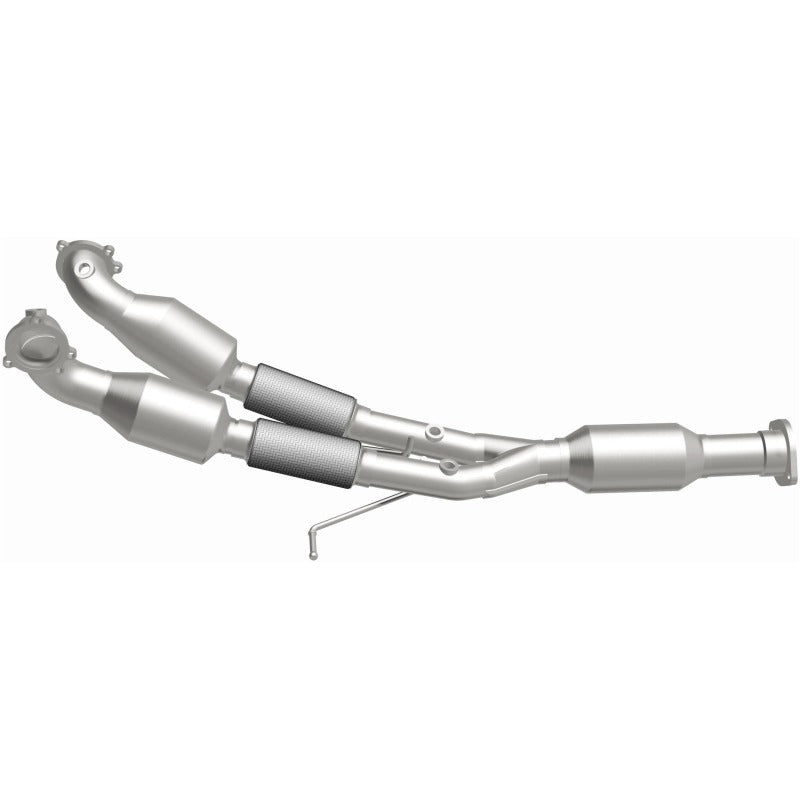 MagnaFlow 02-05 S80 2.9 L Underbody Direct Fit Converter