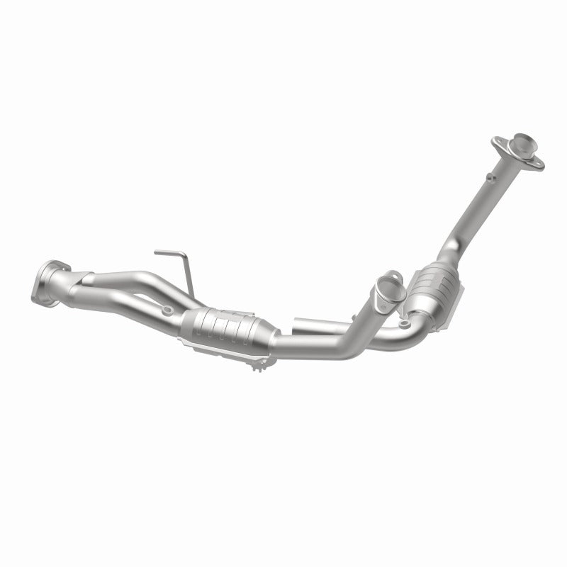 MagnaFlow Direct Fit Catalytic Converter 07-08 Jeep G/C OEM