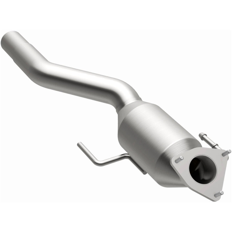 MagnaFlow Direct Fit Catalytic Converter 04-07 VW Touareg 4.2L Driver Side