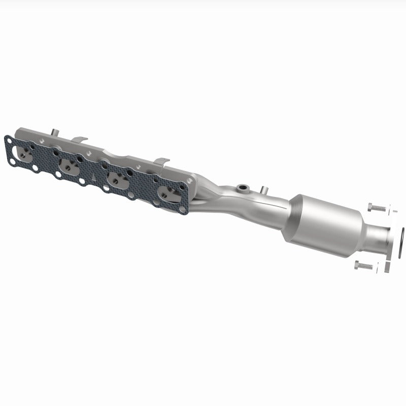 MagnaFlow Direct-Fit SS Catalytic Converter 04-06 Nissan Titan 5.6L V8 (California)