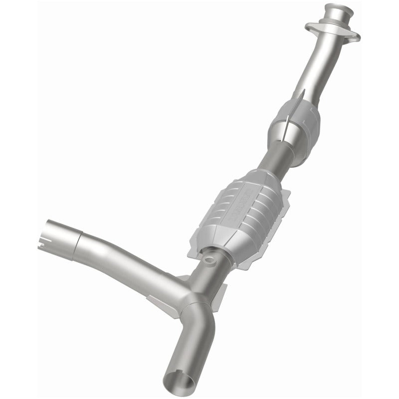 MagnaFlow Direct Fit Catalytic Converter 01-03 Ford E150 4.2L P/S