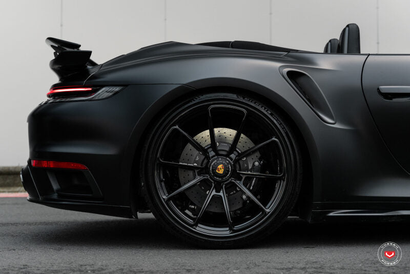 Vossen x Champion RS92 21x9 / Centerlock / ET44 - Gloss Black Wheel - (991 Turbo - Front)
