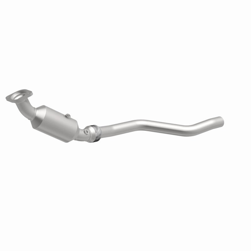 MagnaFlow Direct Fit Catalytic Converter 2005 Chrysler 300C 5.7L V8 / 2005 Dodge Magnum 5.7L V8
