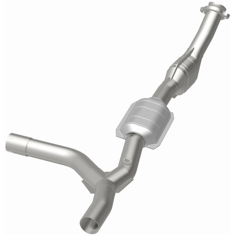 MagnaFlow Direct Fit Catalytic Converter 97-00 Ford Vans 4.2L
