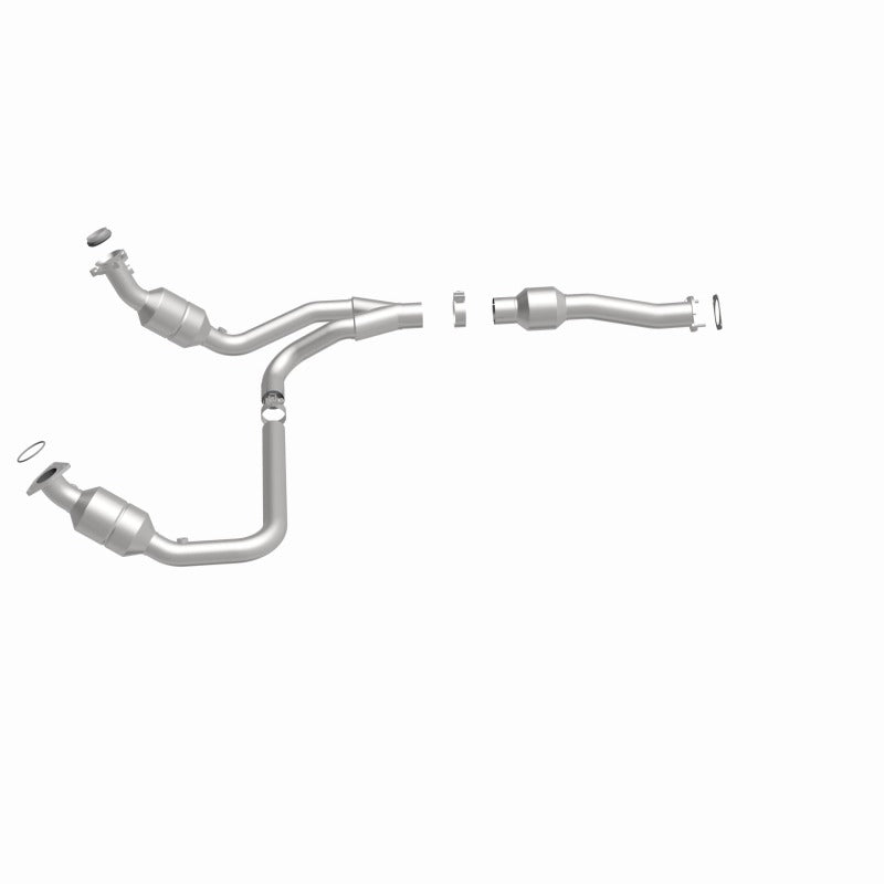MagnaFlow Direct Fit Catalytic Converter 2011-2014 Express 1500 4.3L Underbody
