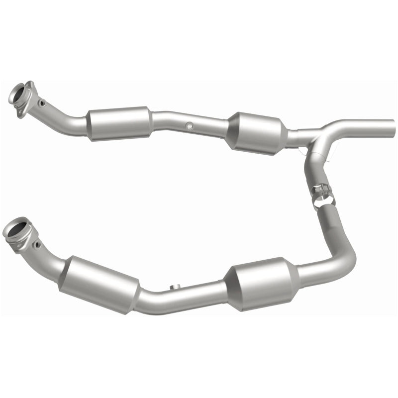 MagnaFlow Direct Fit Catalytic Converter OEM 07-08 Ford E-150