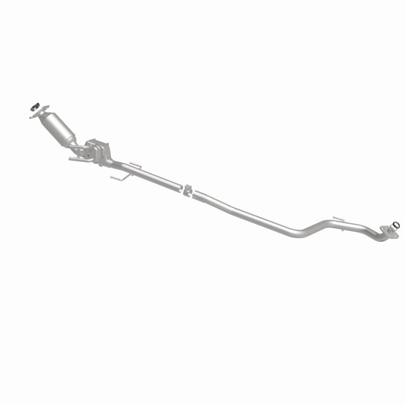MagnaFlow Direct Fit Catalytic Converter 12-13 Toyota Prius C Base Underbody 1.5L