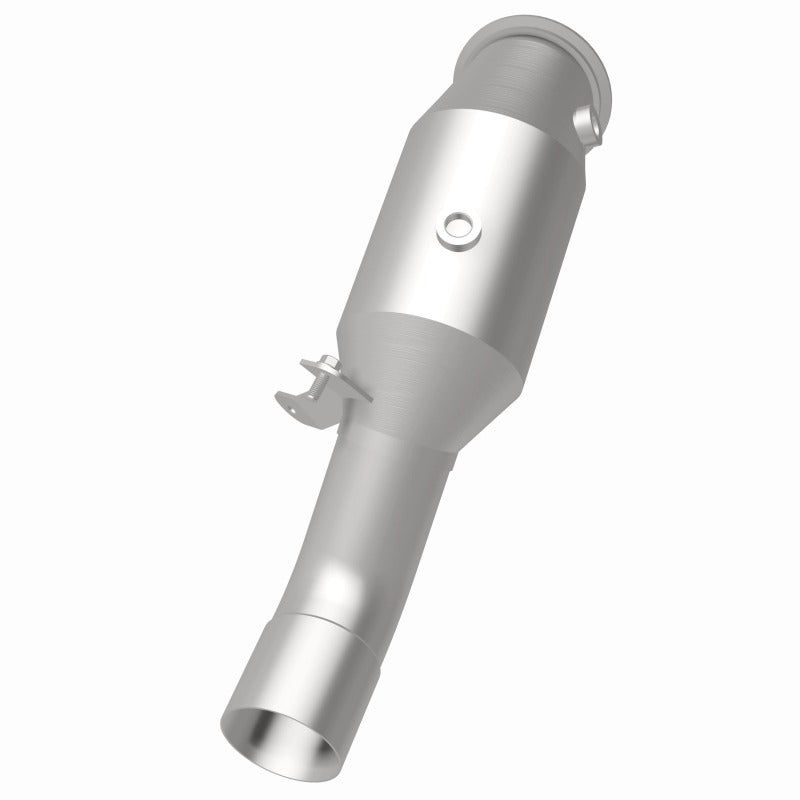 MagnaFlow Direct Fit Catalytic Converter 2014 BMW X5 3.0L Closed Couple