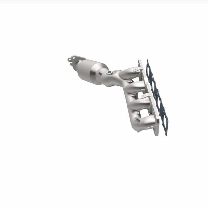 MagnaFlow Direct-Fit SS Catalytic Converter 04-06 Nissan Titan 5.6L V8 (California)