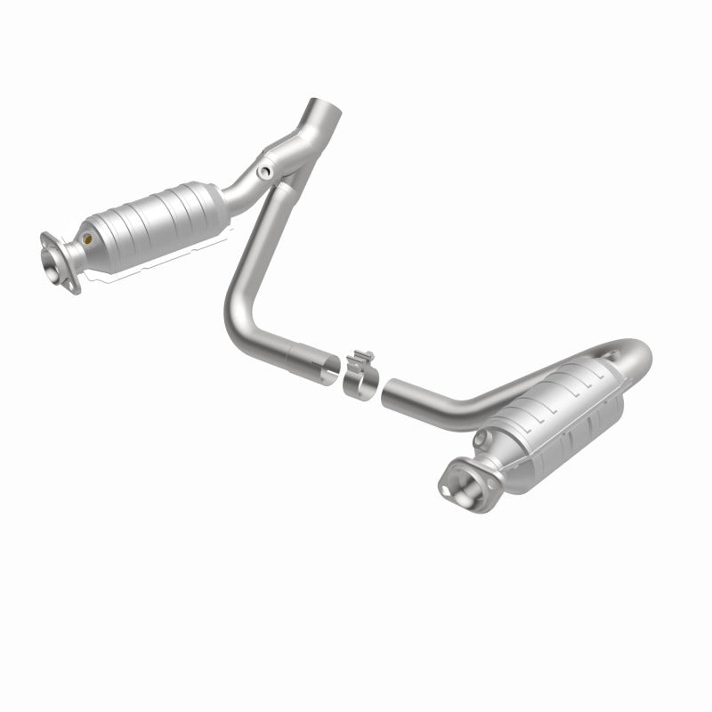 MagnaFlow Direct Fit Catalytic Converter 05-07 Dodge Durango 3.7L/4.7L