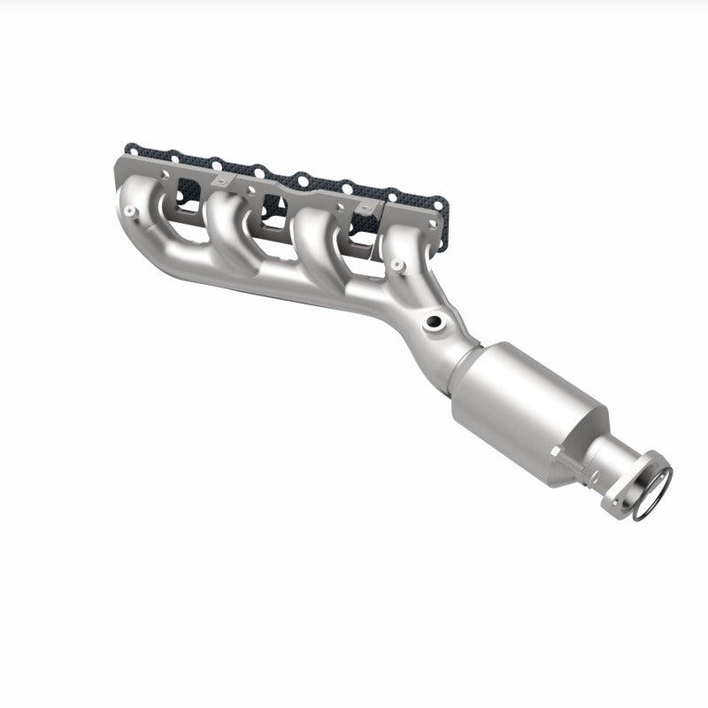 MagnaFlow Direct-Fit California Manifold Catalytic Converter 04-06 Nissan Titan 5.6L V8