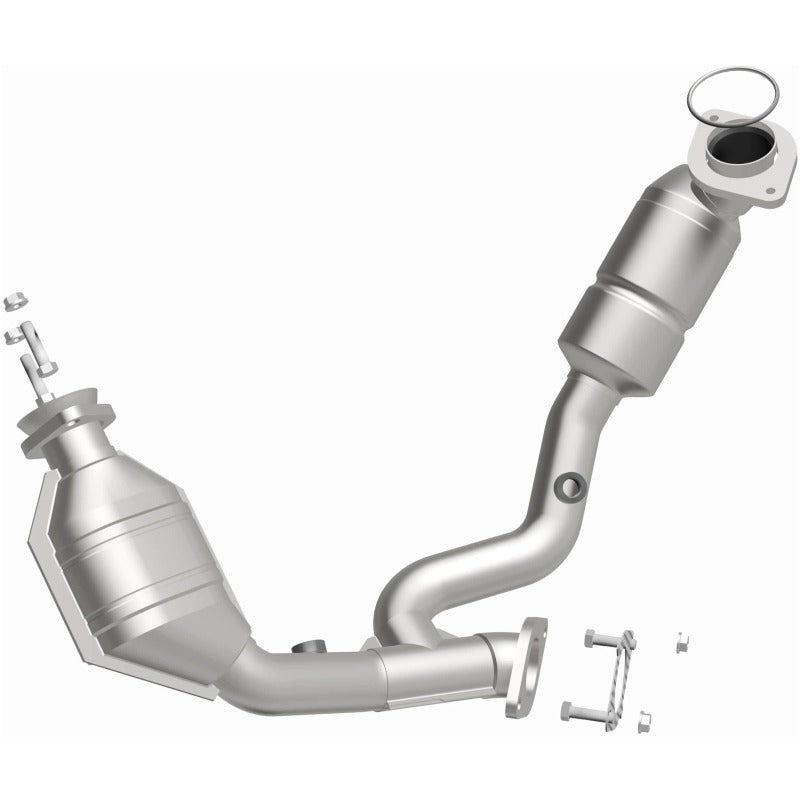 MagnaFlow Direct Fit Catalytic Converter 00-03 Ford Taurus 3.0 Front
