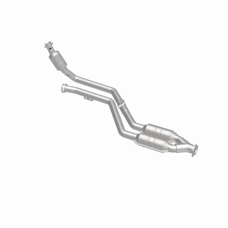 MagnaFlow Direct Fit Catalytic Converter 99-00 Mercedes CLK320 3.2L