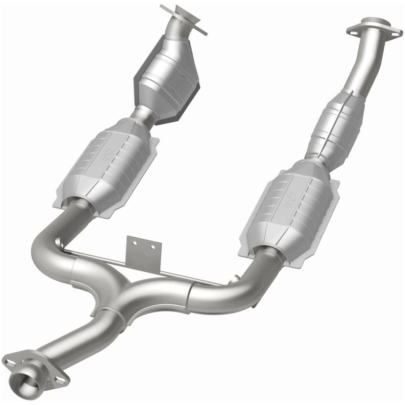 MagnaFlow Direct Fit Catalytic Converter 94-95 Ford Mustang 3.8L Tier 1 (California)