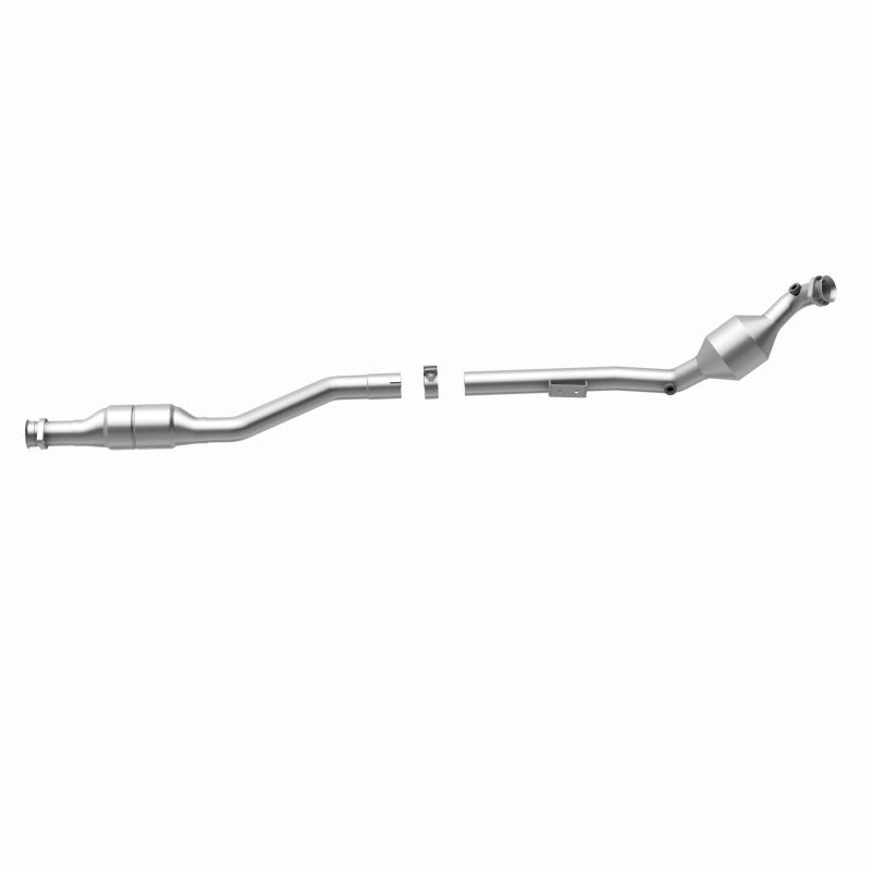 MagnaFlow Direct Fit Catalytic Converter 00-02 Mercedes E430 4.3L