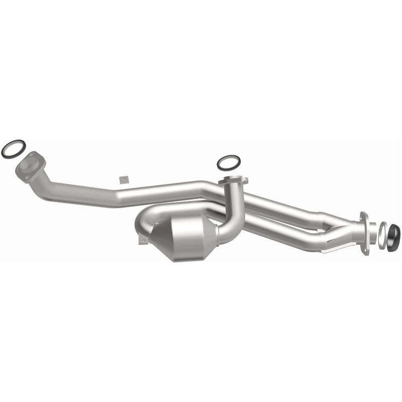 MagnaFlow Direct Fit Catalytic Converter 01-03 Toyota Sienna 3.0L fr