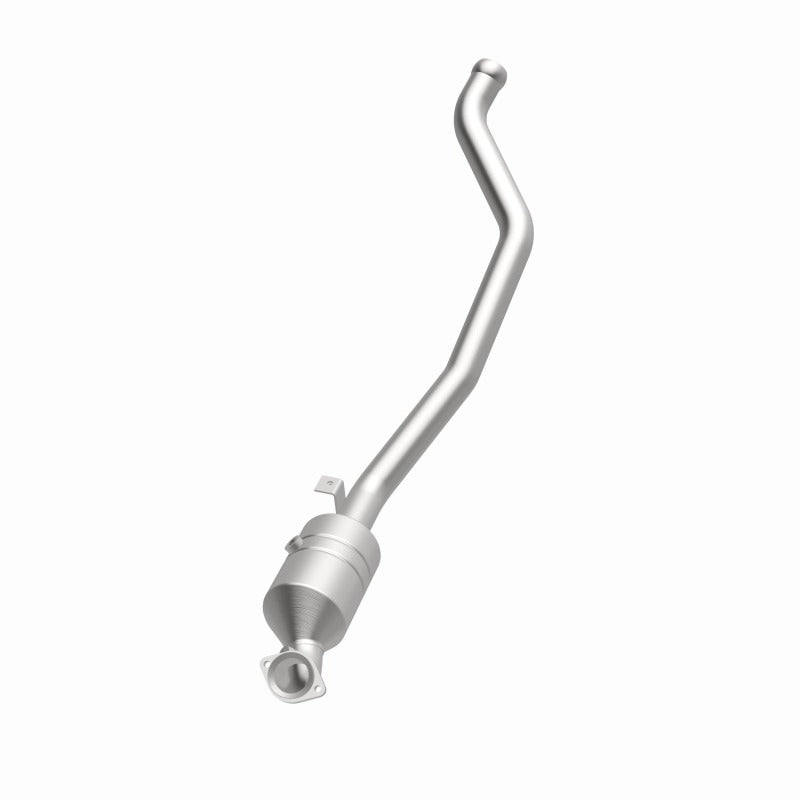 MagnaFlow Direct Fit Catalytic Converter 2006-2011 R350 3.5 L Underbody