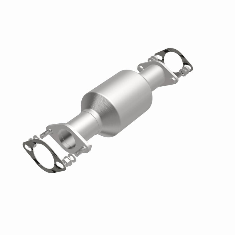 MagnaFlow Direct Fit Catalytic Converter 03-06 Kia Sorento 3.5L rear