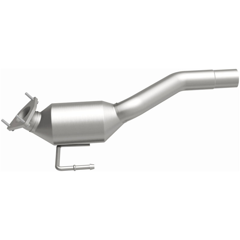 MagnaFlow Direct Fit Catalytic Converter 04-07 VW Touareg 4.2L Driver Side