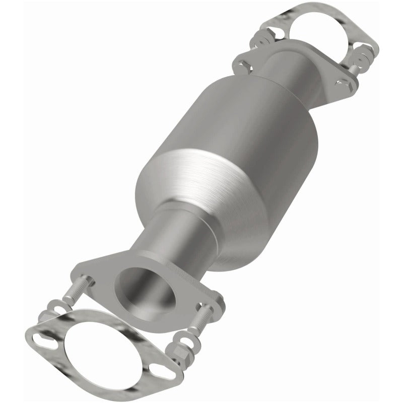 MagnaFlow Direct Fit Catalytic Converter 03-06 Kia Sorento 3.5L rear
