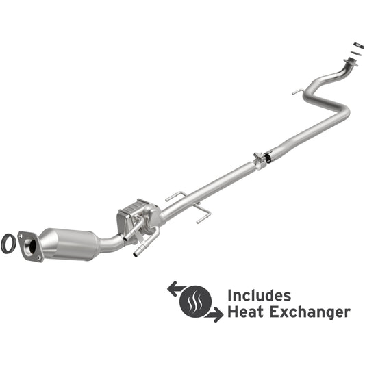 MagnaFlow Direct Fit Catalytic Converter 14-19 Toyota Prius C Base Underbody 1.5L