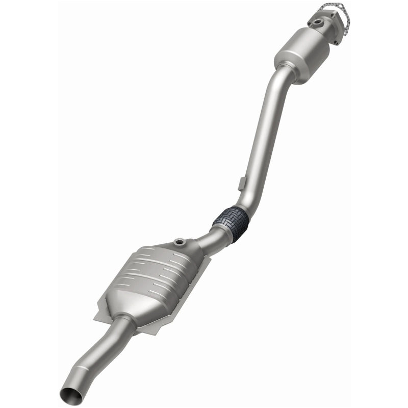 MagnaFlow Direct Fit Catalytic Converter 03 Volkswagen Passat 2.8L