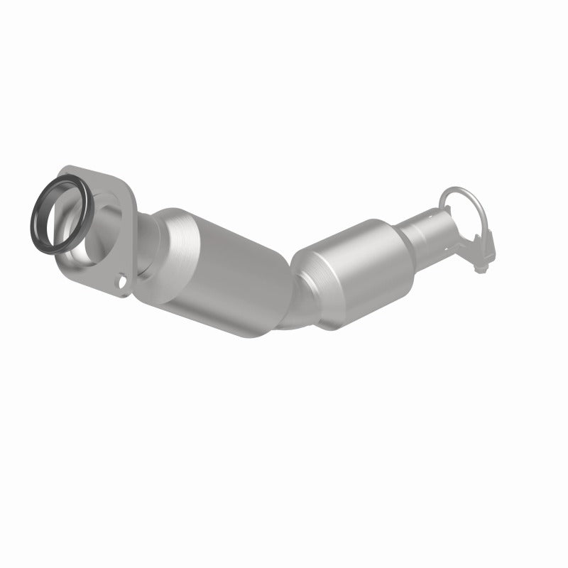 MagnaFlow Direct Fit Catalytic Converter 2010-2015 Prius L4 1.8 OEM Underbody