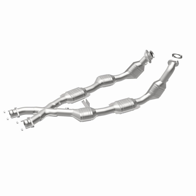 MagnaFlow Direct Fit Catalytic Converter 96-98 Mustang GT 4.6L 50S