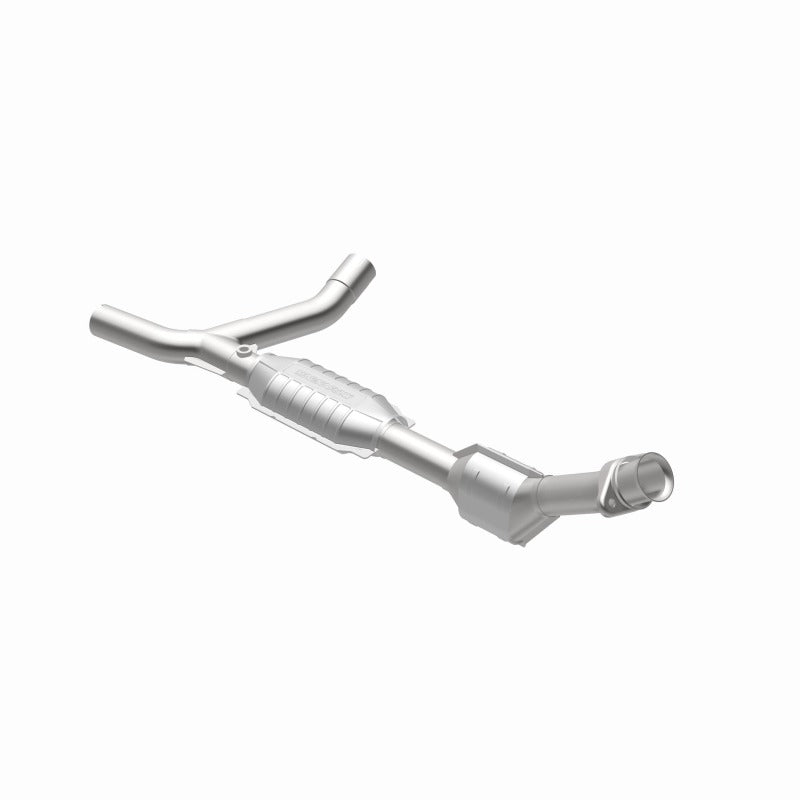 MagnaFlow Direct Fit Catalytic Converter 01-03 Ford E150 4.2L P/S