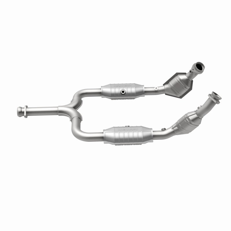 MagnaFlow Direct Fit Catalytic Converter 99-01 Ford Mustang 3.8L
