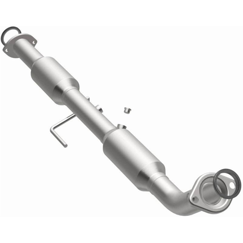 MagnaFlow 13-15 Toyota Tacoma California Grade CARB Compliant Direct-Fit Catalytic Converter