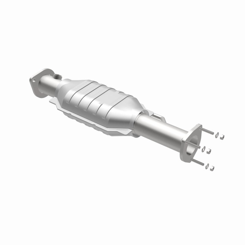 MagnaFlow Direct Fit Catalytic Converter 00-04 Jeep Wrangler 4.0L Rear/2.4L/2.5L