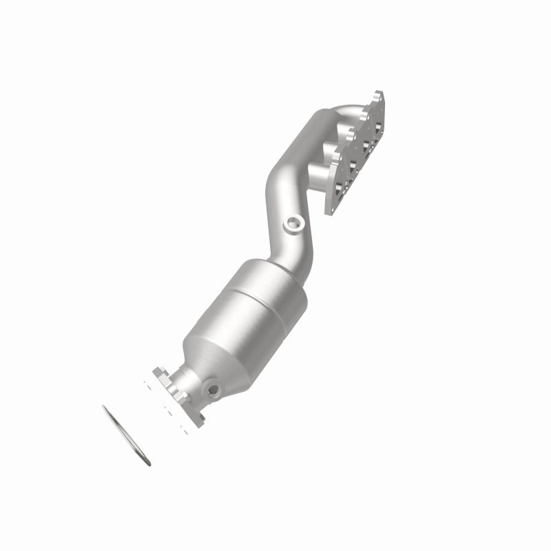 MagnaFlow Direct Fit Catalytic Converter 02-04 VW Passat 4.0L