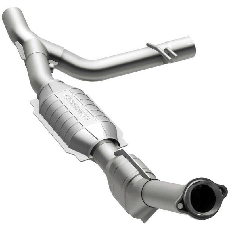 MagnaFlow Direct Fit Catalytic Converter 99-00 Ford Trucks 5.4L