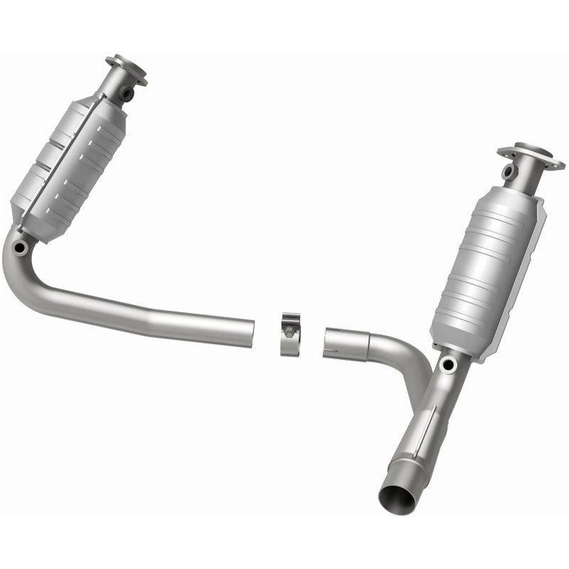 MagnaFlow Direct Fit Catalytic Converter Dakota 05-06 6 3.7L