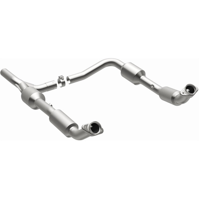 MagnaFlow Direct Fit Catalytic Converter OEM 07-08 Ford E-150