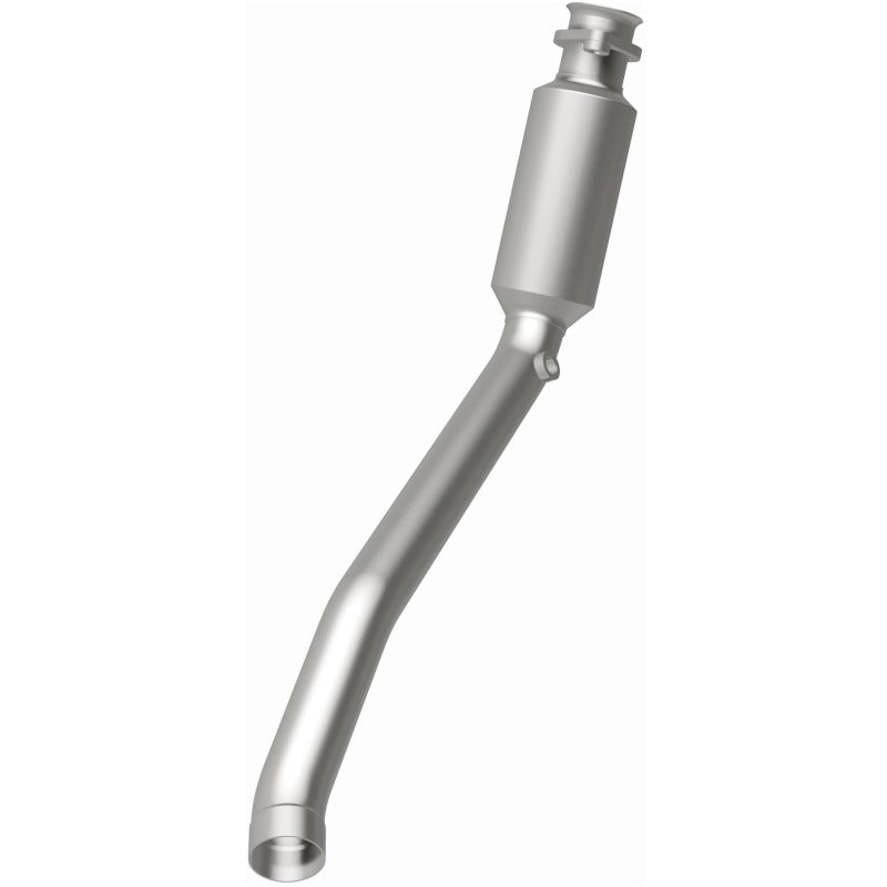 MagnaFlow Direct Fit Catalytic Converter 2010-2013 Land Rover LR4 V8 5 OEM Underbody