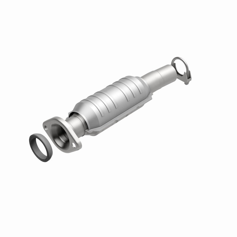 MagnaFlow Direct Fit Catalytic Converter 04 Toyota Sienna 3.3L